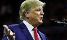 Kepala Komite Perdagangan Internasional Parlemen Eropa Kritik Keras Kebiǰakan Tarif Donald  Trump