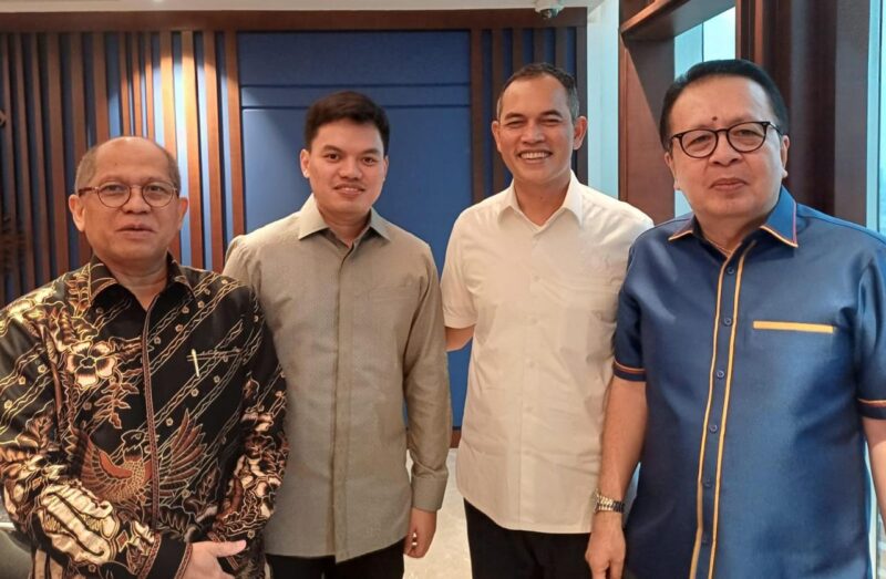 Nama Christian Pua, SE, MBA, semakin menguat sebagai salah satu kandidat kuat Ketua DPD Partai Golkar Sulut. (Dok. Pribadi)
