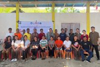Universitas Sam Ratulangi memperkuat kesiapsiagaan masyarakat Desa Aer Banua, Minahasa Utara, menghadapi banjir rob dan pasang melalui PKM BIMA 2026 berbasis edukasi, pemetaan partisipatif, teknologi, dan kolaborasi warga. (Dok. Verry Lahamendu)